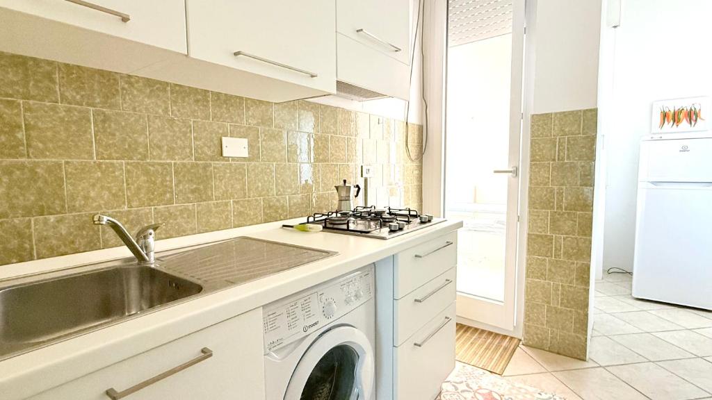 M434 - Marcelli, trilocale in residence con piscina