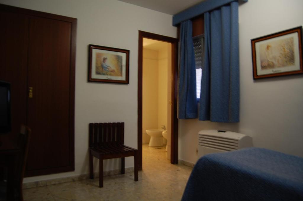 Gallery image of Hotel Marina Victoria in Algeciras