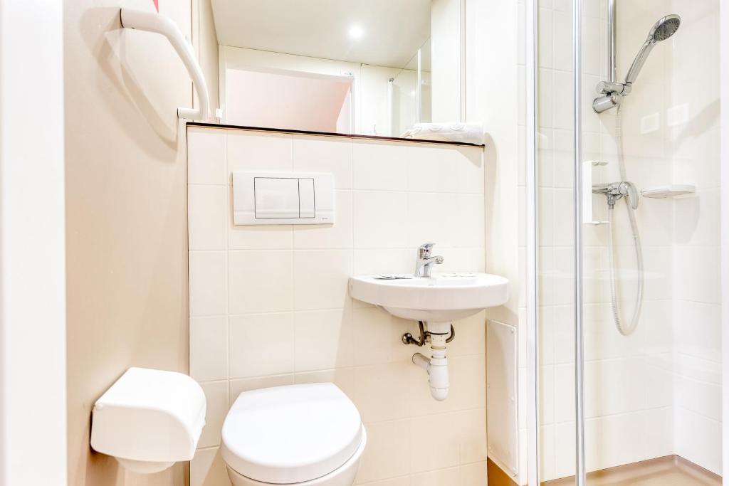 FASTHOTEL ROISSY CDG SUD - Claye Souilly - 双人间