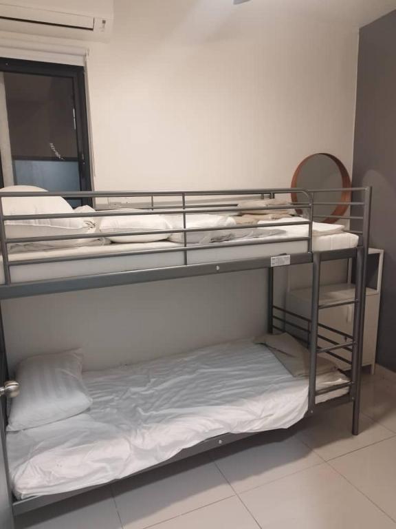 Postel nebo postele na pokoji v ubytování Dynamic capsule