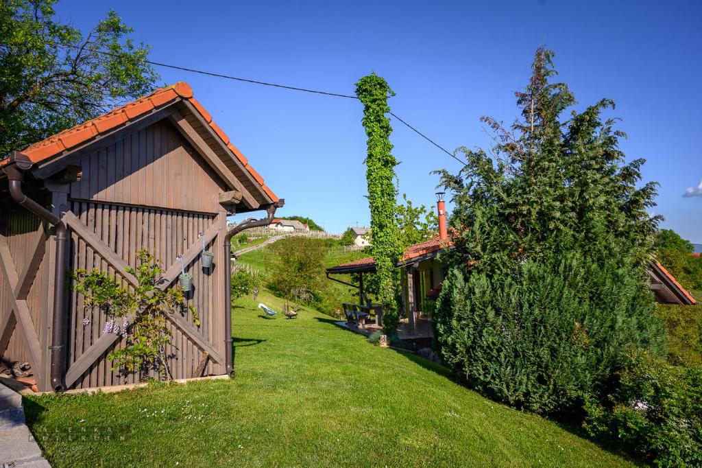 Zahrada ubytování Vineyard Cottage Klemencic