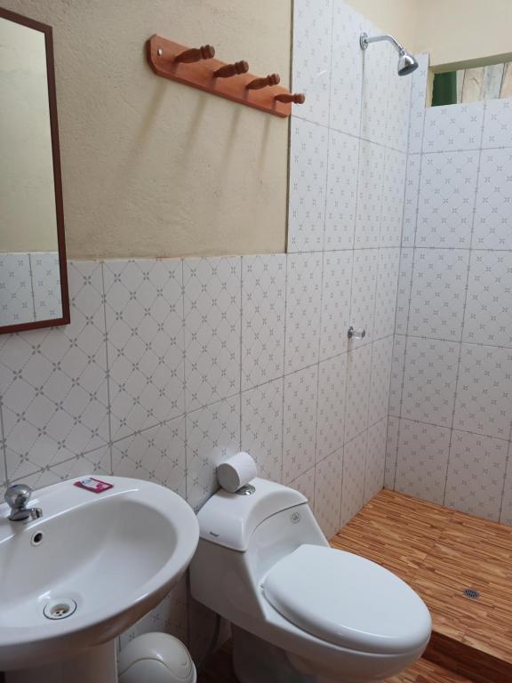 Koupelna v ubytování Lia B&B Lucmabamba
