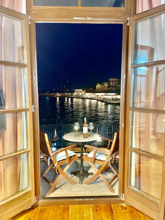 Balkón nebo terasa v ubytování Erietta Suites