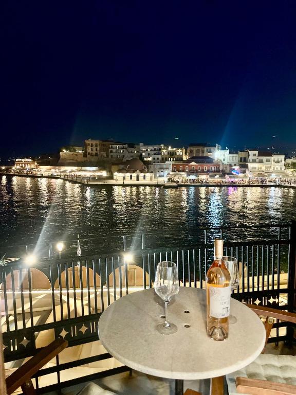 Nápoje v ubytování Erietta Suites