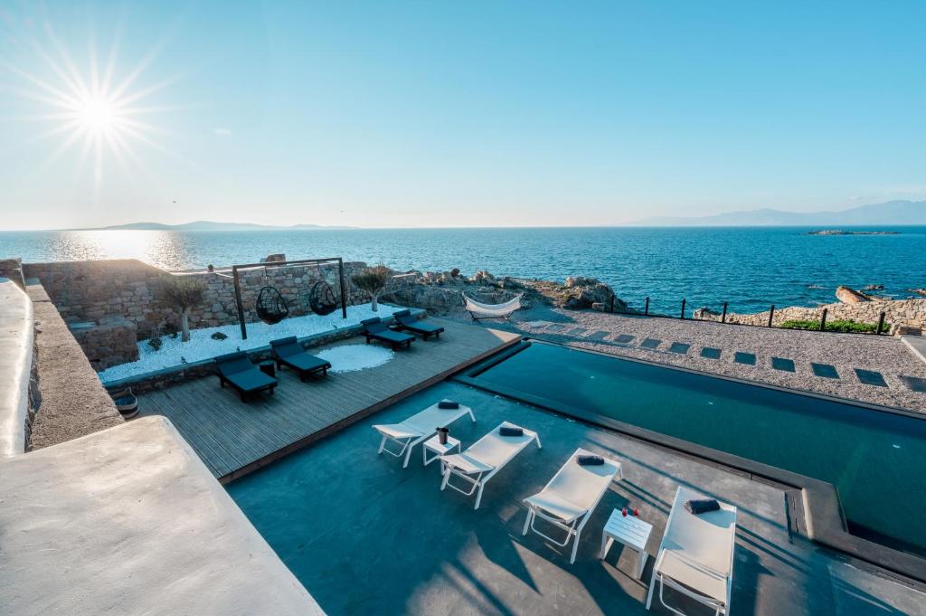 Shark Luxury Villa
