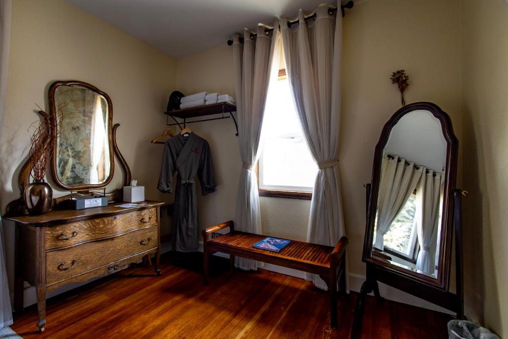 Fotografie z fotogalerie ubytování Historic Hotel Packwood v destinaci Packwood