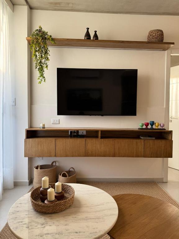 TV/trung tâm giải trí tại Modern apartment in Asunción