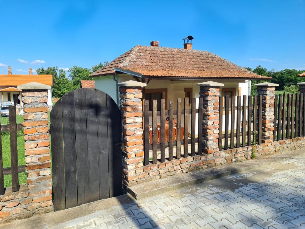 Budova, kde se prázdninový dům nachází