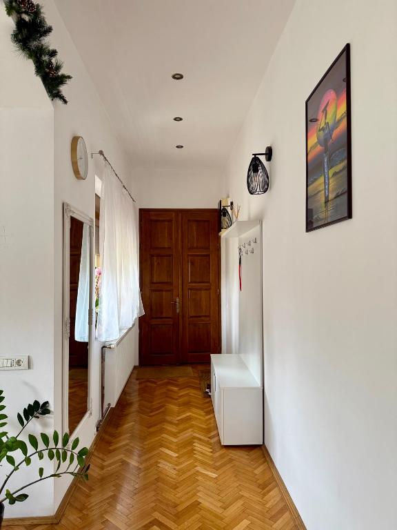 Fotografie z fotogalerie ubytování Central Family House With Self Check-in v destinaci Arad