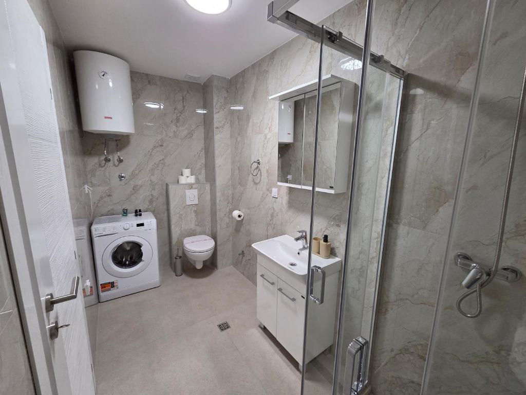 Apartments Ivo Herceg Novi - 19