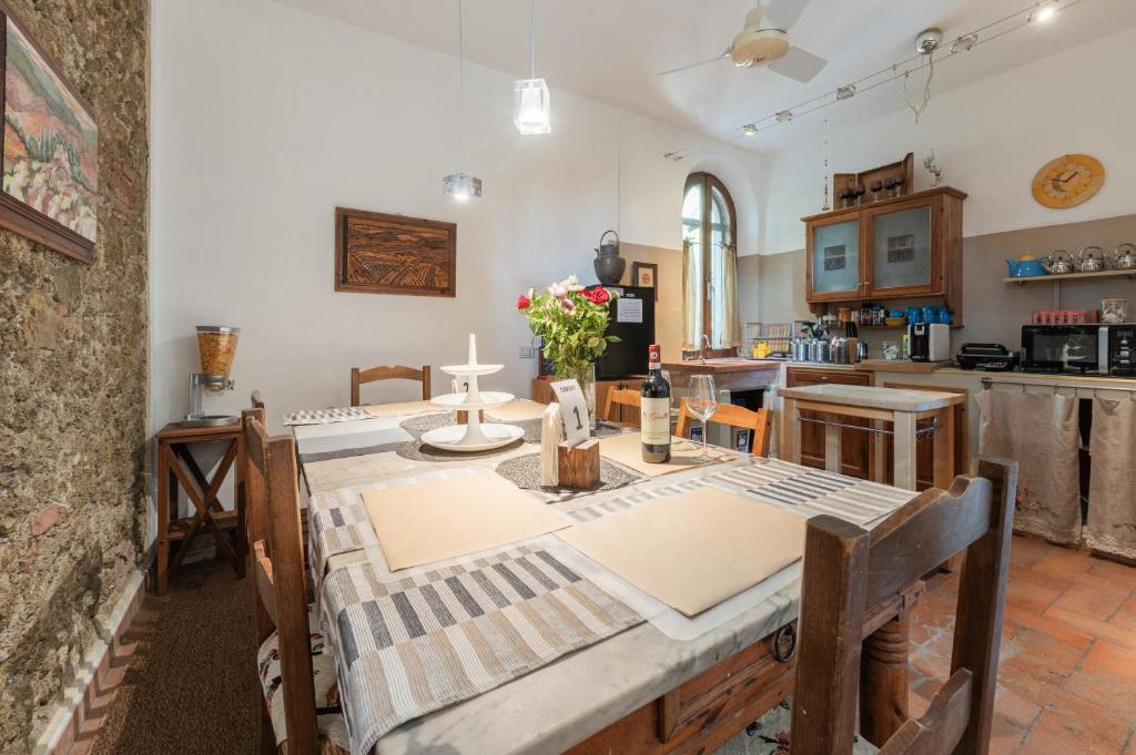 Kuchyň nebo kuchyňský kout v ubytování Antico Podere Il Bugnolo