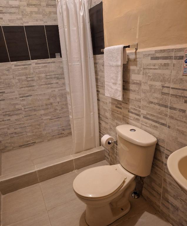 Koupelna v ubytování Travel Hotel Quito