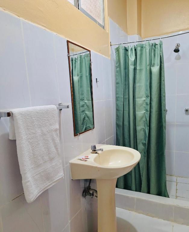 Koupelna v ubytování Travel Hotel Quito