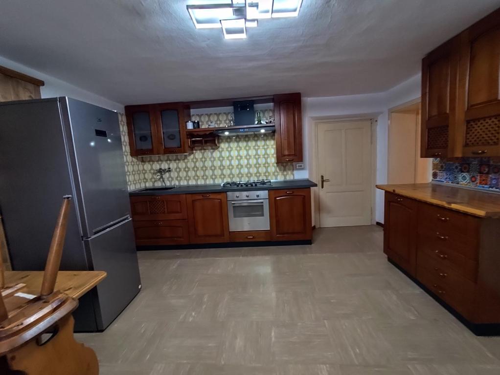 Kuchyň nebo kuchyňský kout v ubytování Alma Hunting Lodge