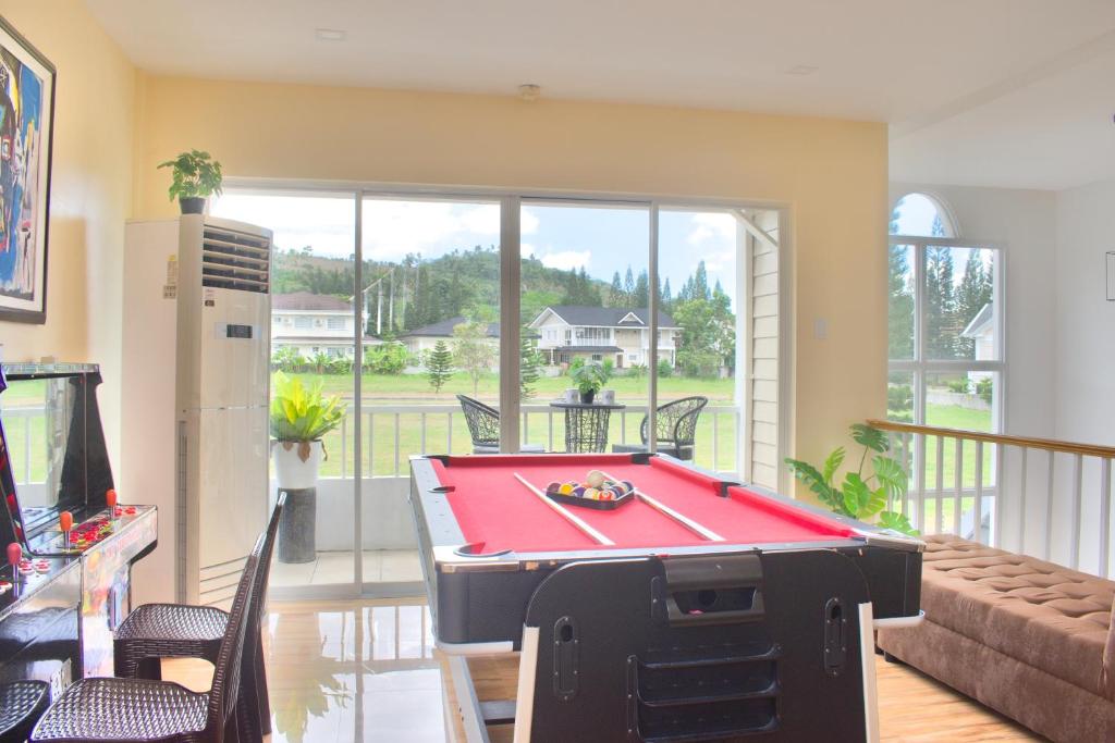 Fotografie z fotogalerie ubytování Cozy Crib Saratoga in Tagaytay Midlands with Breakfast v destinaci Tagaytay