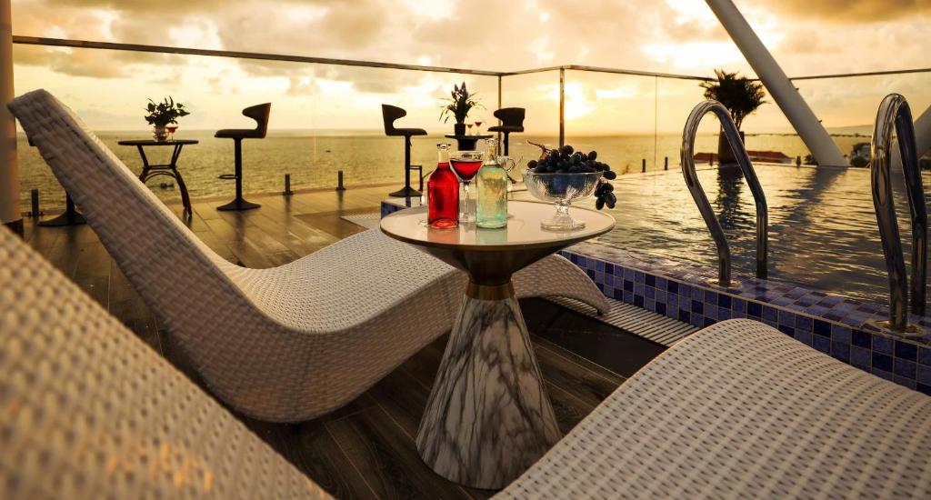 Suite Nhìn Ra Thành Phố