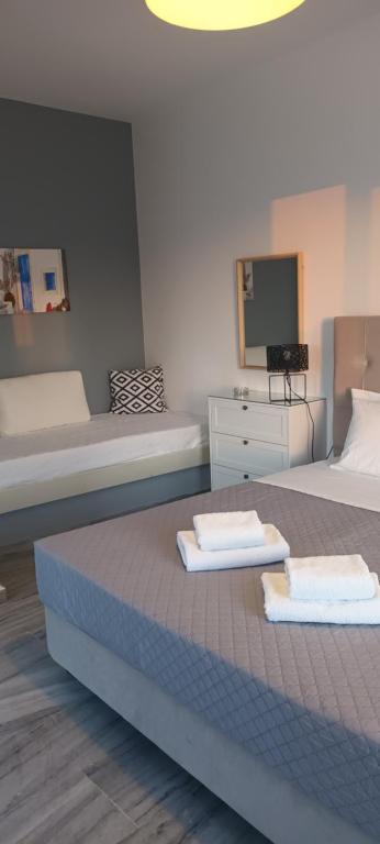 Athina's blue studios - 8