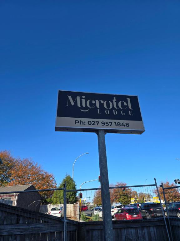 Microtel Lodge - Resim 8