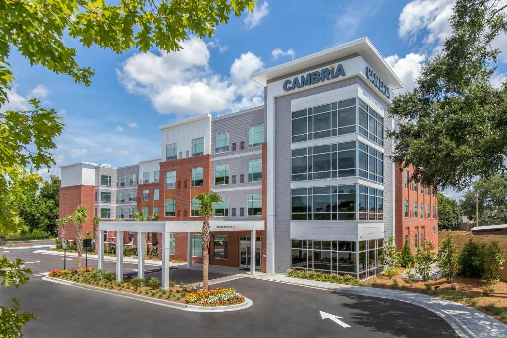 an rendering of a campus building at Cambria Hotel Mount Pleasant - Charleston in Charleston