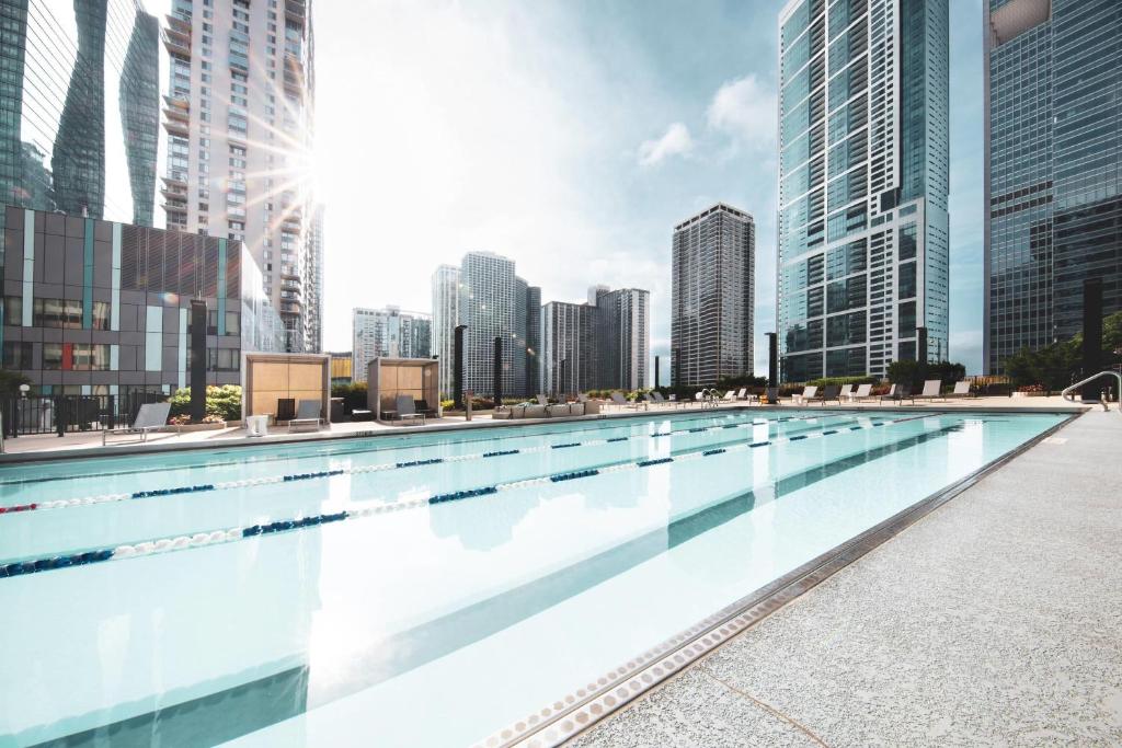 Bazén v ubytování Radisson Blu Aqua Hotel, Chicago nebo v jeho okolí