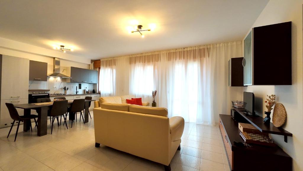 Kuchyň nebo kuchyňský kout v ubytování Garda Lake Holiday Apartments quadrilocale