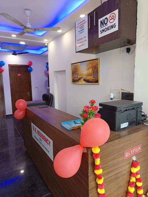 Vstupní hala nebo recepce v ubytování Hotel NP International - Near Govindpuri Metro