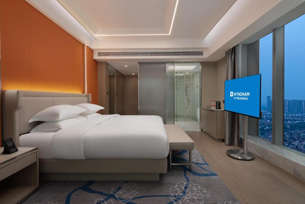 Wyndham Shaoxing Keqiao - Executive King Room Met Uitzicht Op Het Meer