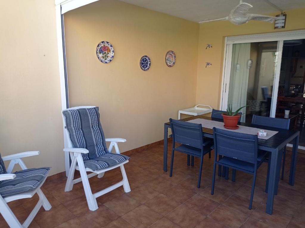 Posezení v ubytování Los Juncos Solo Familias Serviplaya