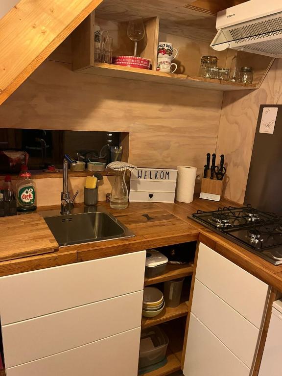 Cucina o angolo cottura di Tiny house less is more