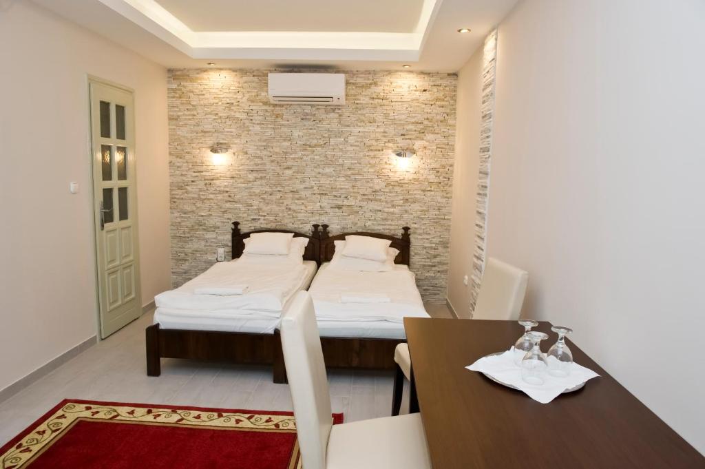 Kemence Csárda és Szálloda - Resim 2