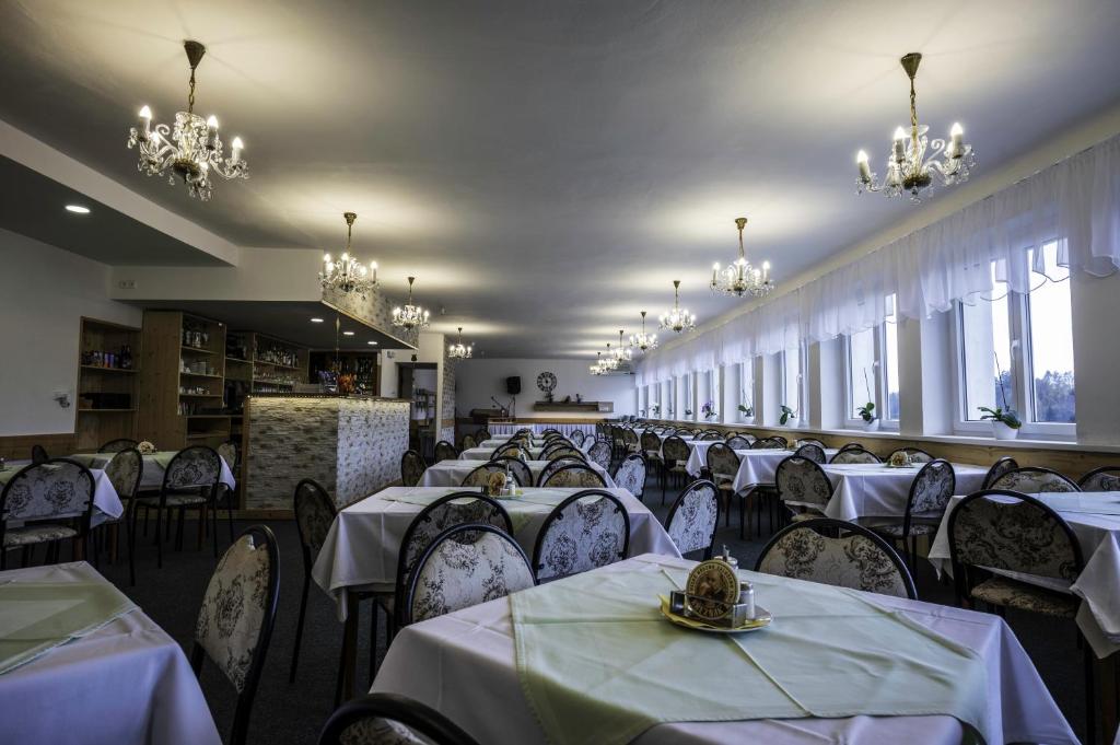 Restaurace v ubytování Hotel Bellevue