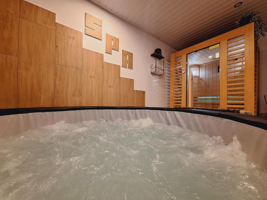 Φωτογραφία από το άλμπουμ του Studio Spa Sweet Nest jacuzzi-sauna-bazen σε Otocac