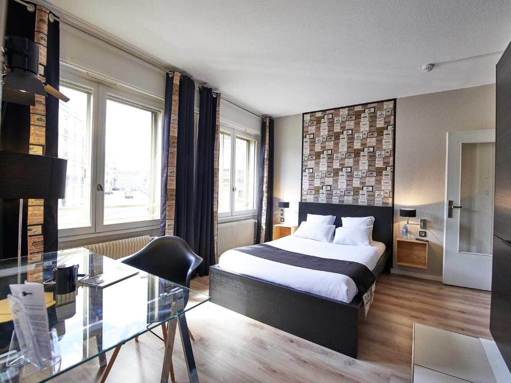 
Premium Studio lit double (Coté Rue)
