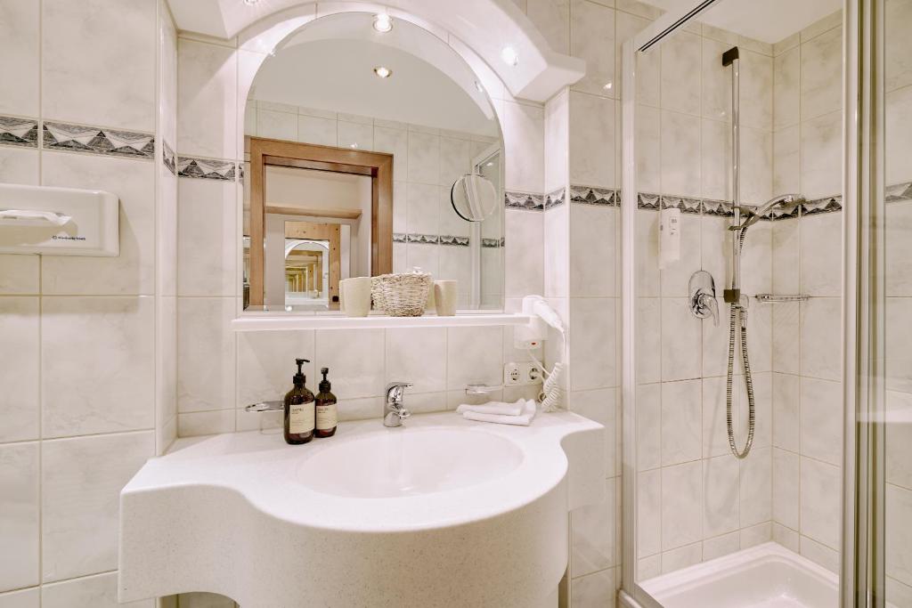 Ванная комната в Hotel Appartement Roggal