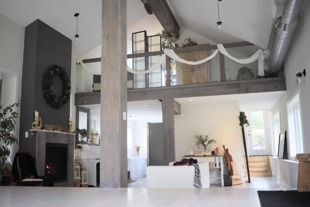 Η κουζίνα ή μικρή κουζίνα στο The Studio Loft at Fernwood Hills