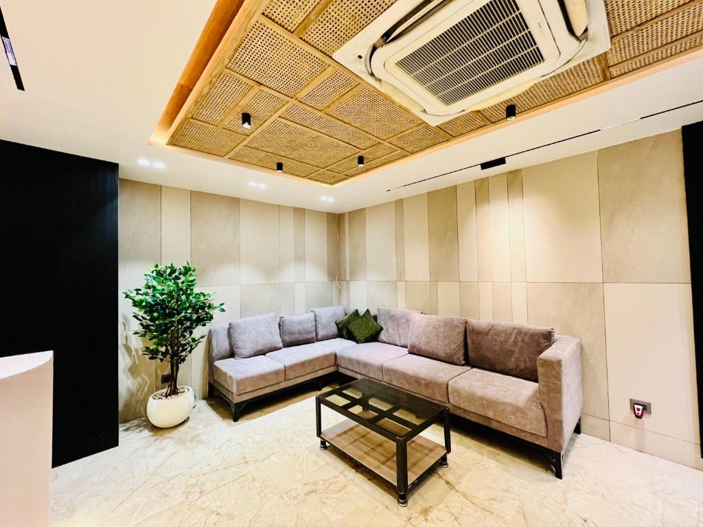 Posezení v ubytování Shankar Bhavan By Vinayak Hotels