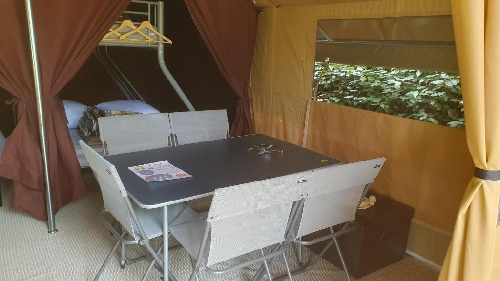 Fotografie z fotogalerie ubytování Camping le Jalinier Onlycamp v destinaci Buis-les-Baronnies