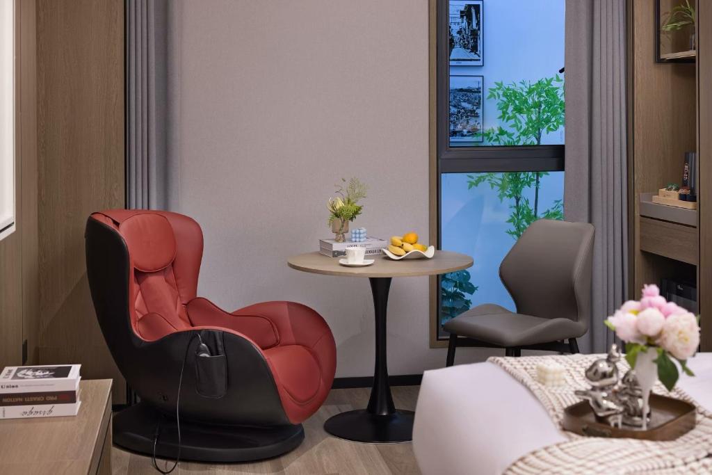 Posezení v ubytování Wenzhou wumajie all-weather hotel shamao river branch - located in the city center pedestrian street with breakfast coffee afternoon tea free laundry drying service free gym free daily necessities free wifi tourist attractions hotel recommendation
