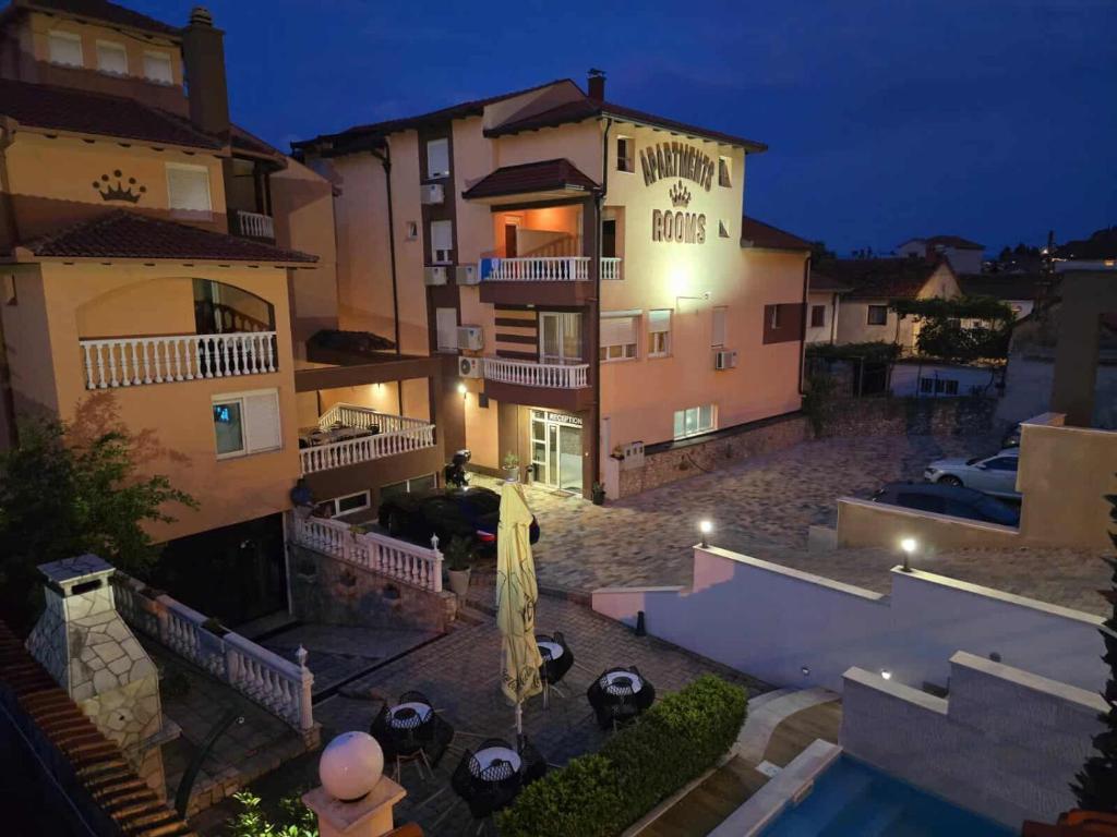 Budova, kde se hotel nachází