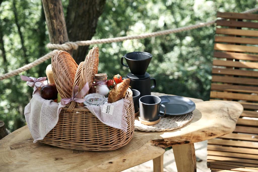 Jídlo v luxury tent nebo okolí