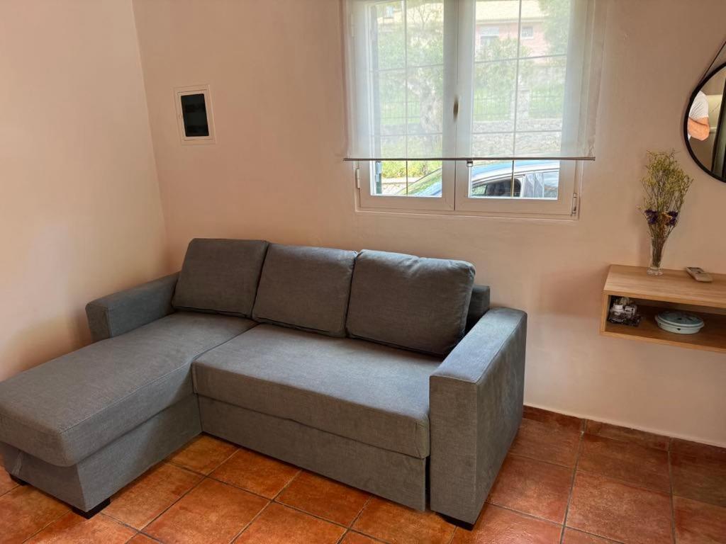 A seating area at Pieros Studios Lisipios