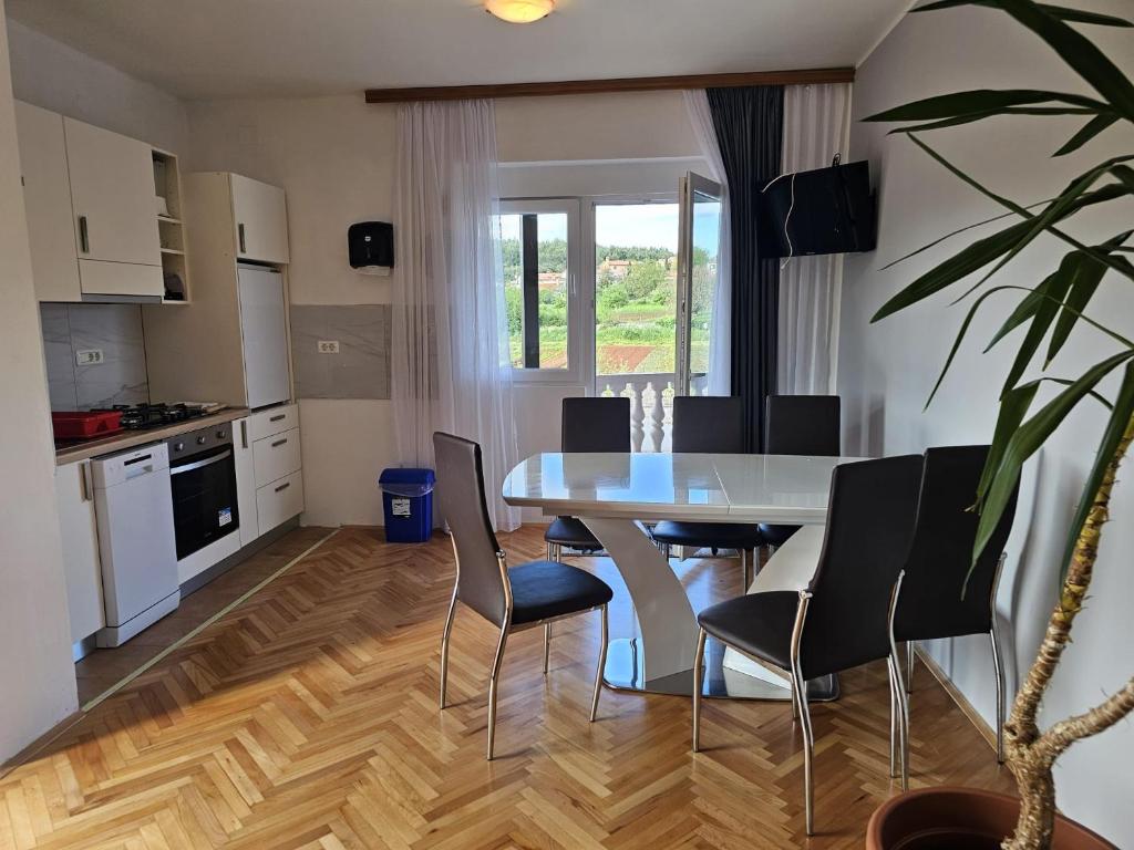 Apartments Šeherzada - 2