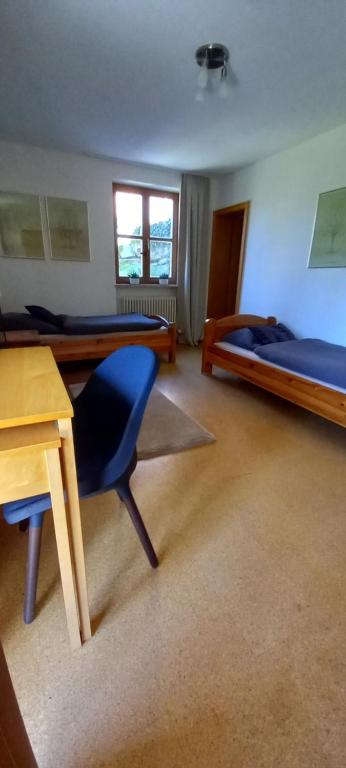 Posezení v ubytování Goldsteig 2 -Zweibettzimmer