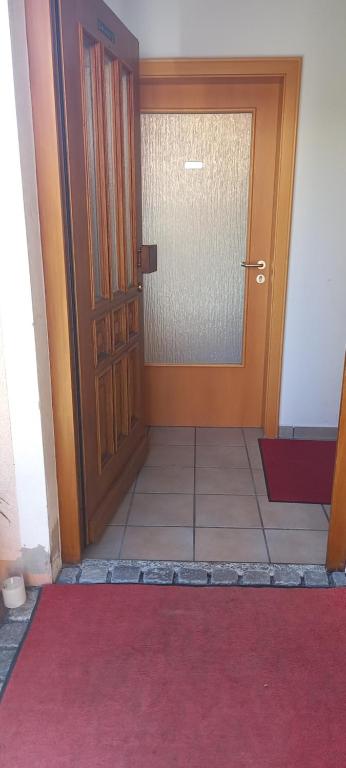 Fotografie z fotogalerie ubytování Goldsteig 2 -Zweibettzimmer v destinaci Windischeschenbach