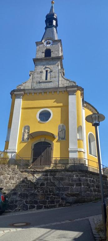 Fotografie z fotogalerie ubytování Goldsteig 2 -Zweibettzimmer v destinaci Windischeschenbach