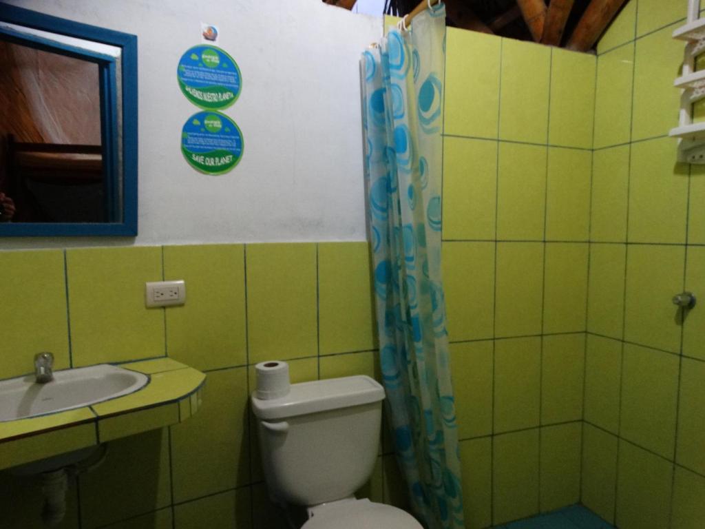 Wipeout Cabaña Restaurant - Quadruple Room With Private Bathroom