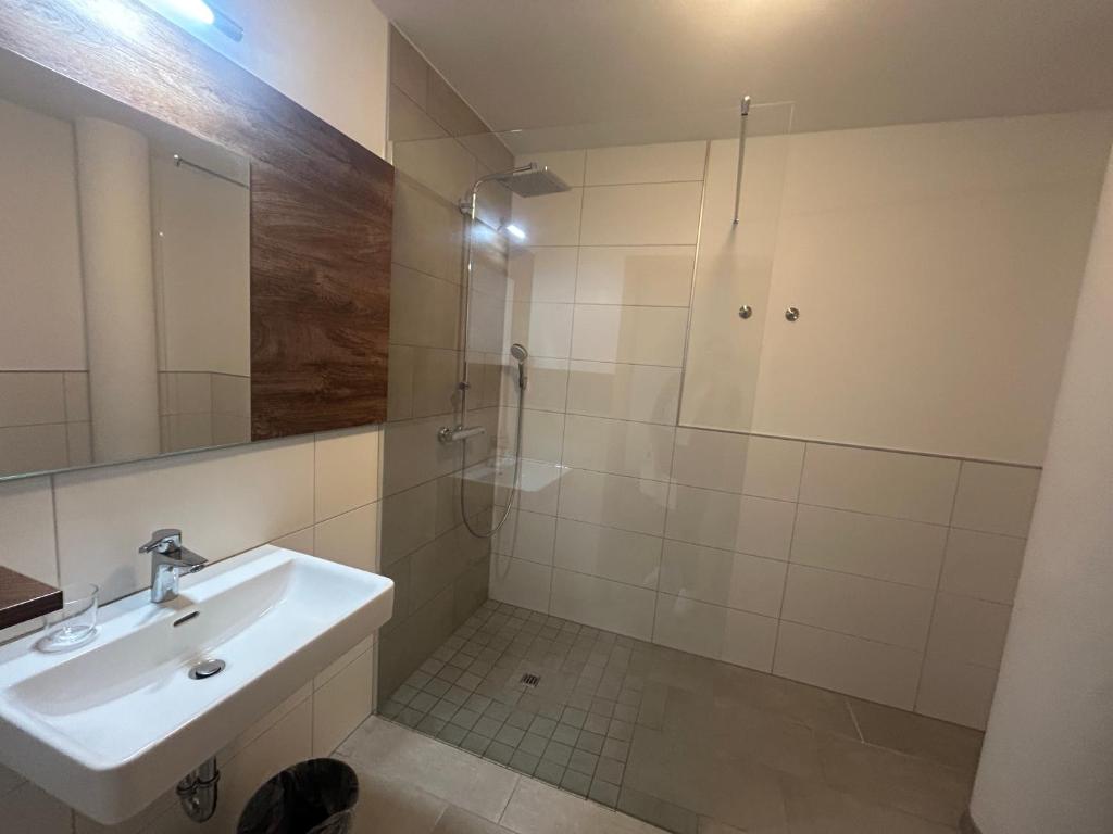 Koupelna v ubytování FarawayHomes Aparthotel Krems