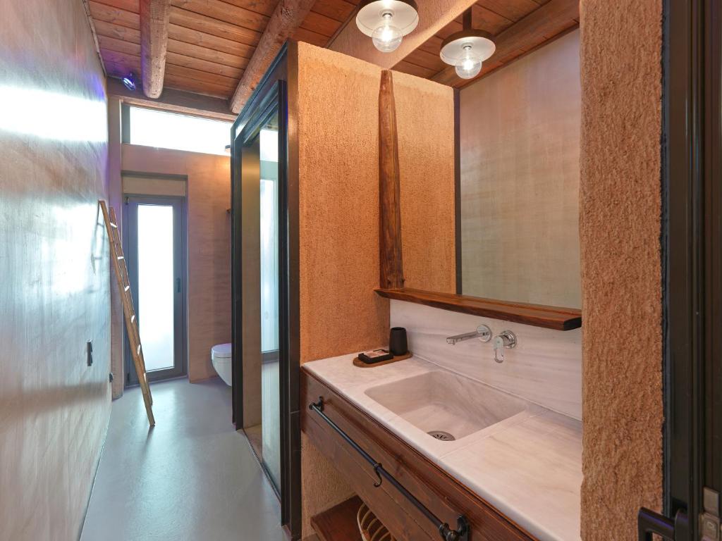 Koupelna v ubytování Sea View Garden Suites