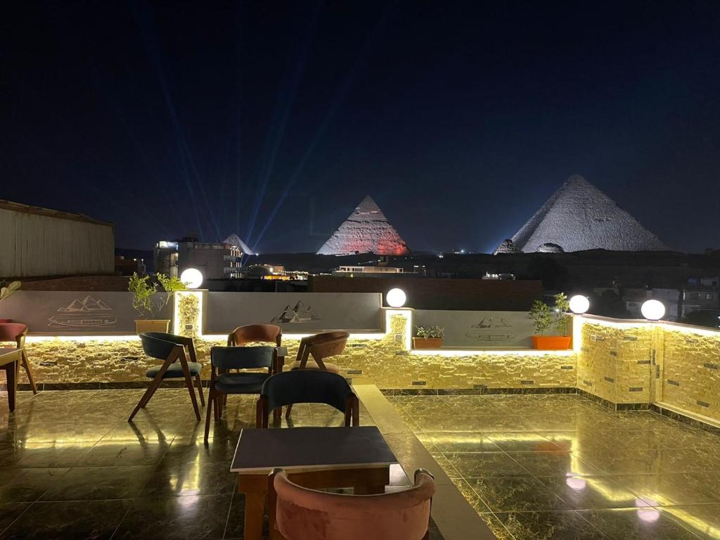 Posezení v ubytování Pyramids view solar boat