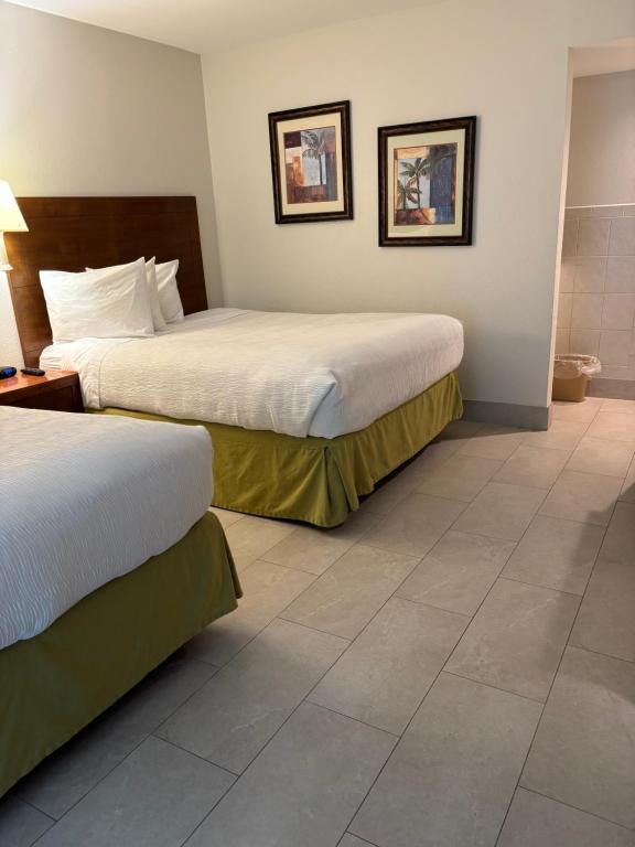 Gulfview Hotel - On the Beach - 